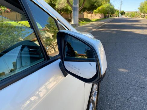 Used 2023 Toyota Sienna XLE image 16