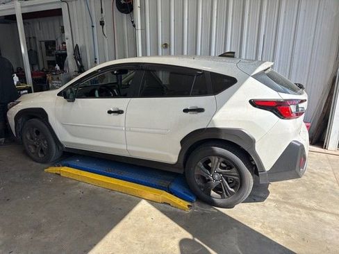 Used 2024 Subaru Crosstrek 2.0i image 1