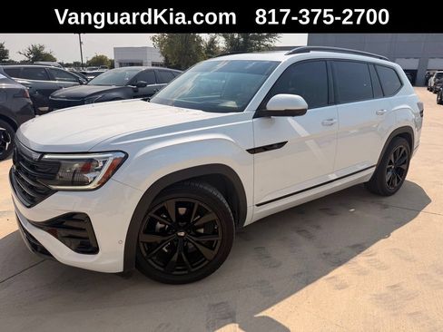 Used 2024 Volkswagen Atlas SEL Premium R-Line AWD/4WD image 1