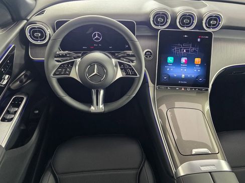 New 2026 Mercedes-Benz GLC 300 image 10