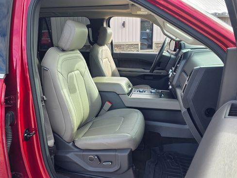 Used 2020 Ford Expedition Limited w/ Equipment Group 301A image 29