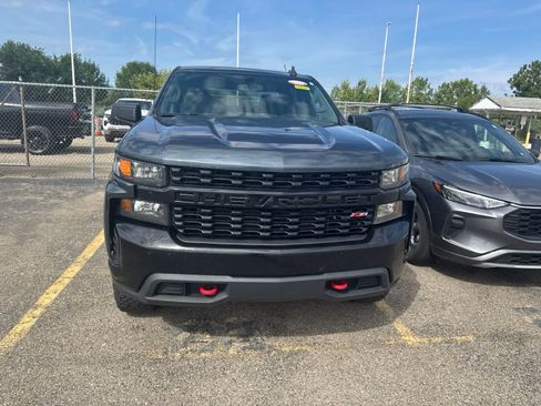 Used 2020 Chevrolet Silverado 1500 Custom Trail Boss w/ Custom Convenience Package AWD/4WD image 4