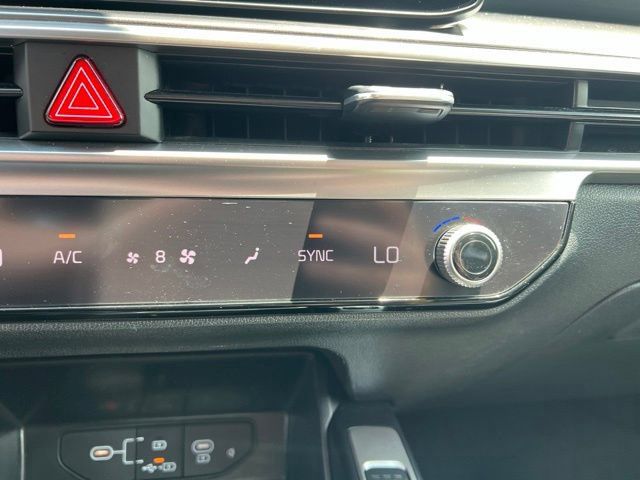 Certified 2024 Kia Sorento S w/ Panoramic Sunroof Package FWD image 25