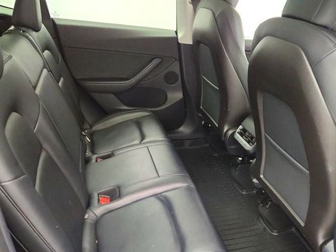 Used 2020 Tesla Model Y Long Range image 27