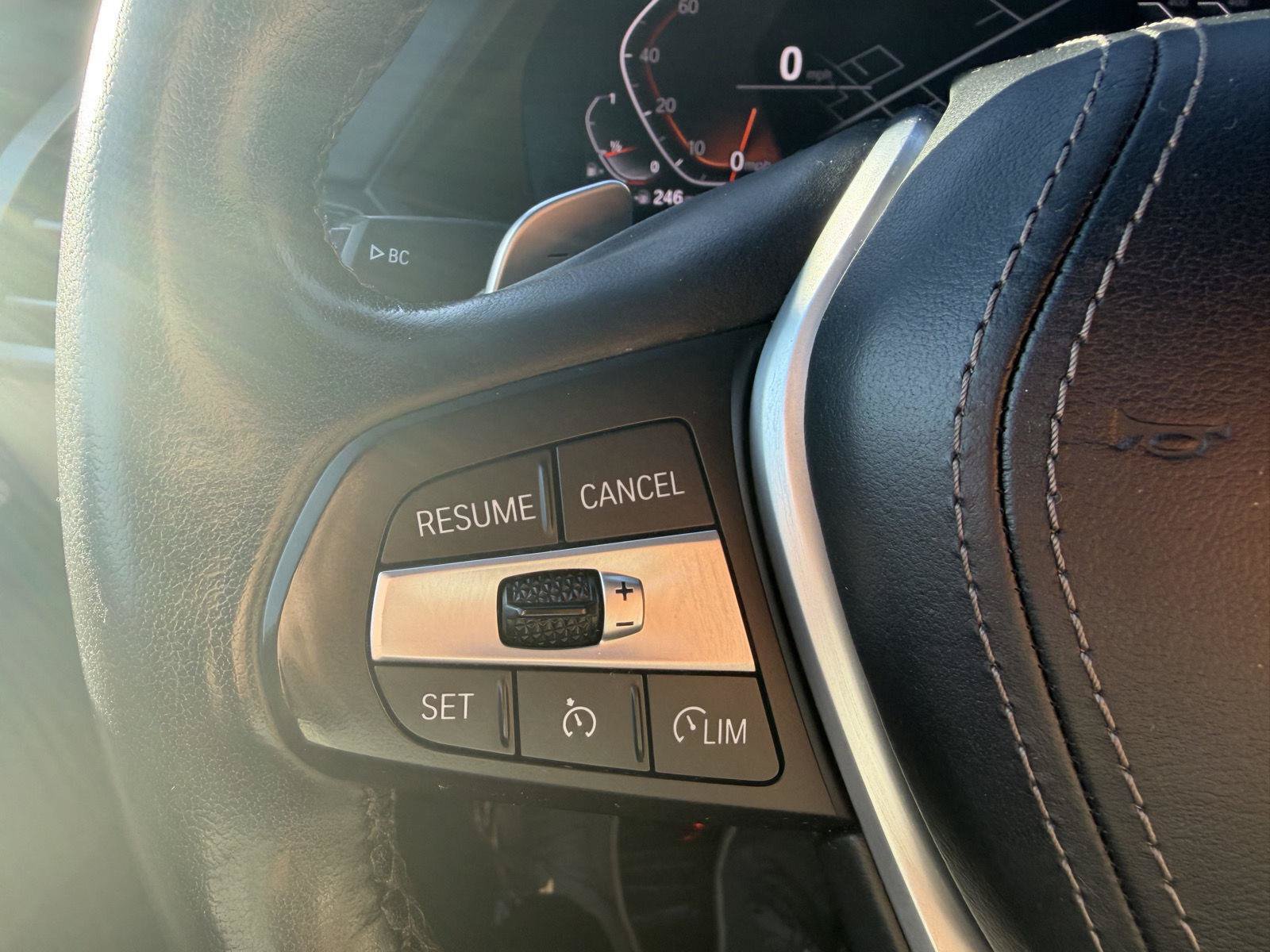 Used 2020 BMW X5 xDrive40i w/ Premium Package AWD/4WD image 16