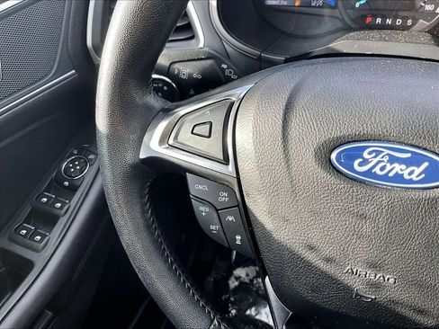 Used 2022 Ford Edge SEL image 23