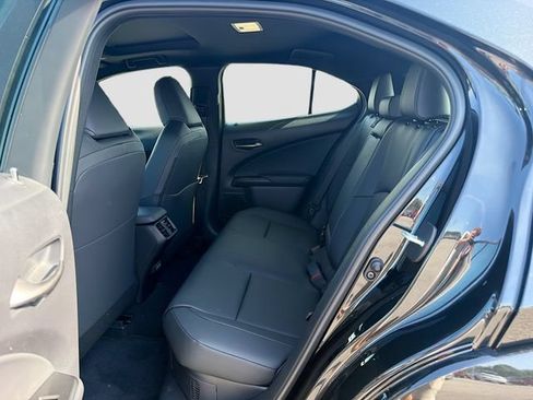 New 2026 Lexus UX 300h FWD image 20