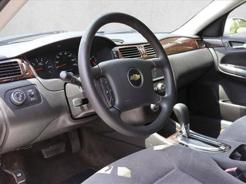 Used 2014 Chevrolet Impala Limited LS FWD image 10