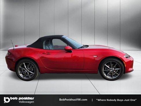 Used 2016 MAZDA MX-5 Miata Grand Touring image 23