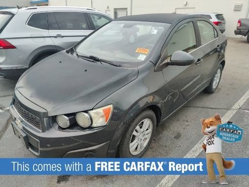 Used 2014 Chevrolet Sonic LT FWD image 2