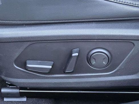 Used 2023 Hyundai Elantra Limited w/ Cargo Package image 14