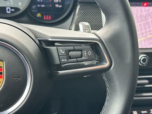 Certified 2022 Porsche Macan S image 28