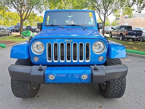 Used 2016 Jeep Wrangler Unlimited Sahara AWD/4WD image 3