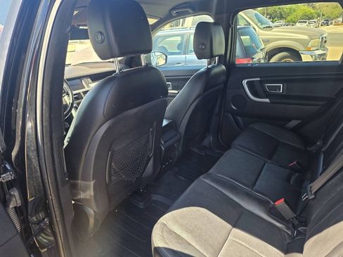 Used 2019 Land Rover Discovery Sport SE AWD/4WD image 12