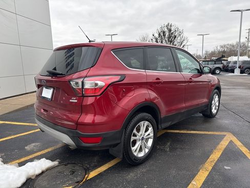 Used 2017 Ford Escape SE image 6
