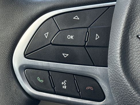 Used 2022 Chrysler Pacifica Limited image 22