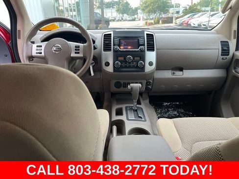 Used 2018 Nissan Frontier SV w/ Value Truck Package RWD image 15