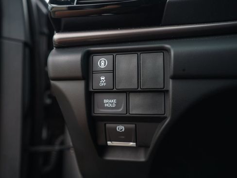 Certified 2025 Acura RDX SH-AWD image 28