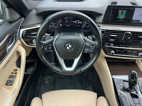 Used 2017 BMW 540i RWD image 16
