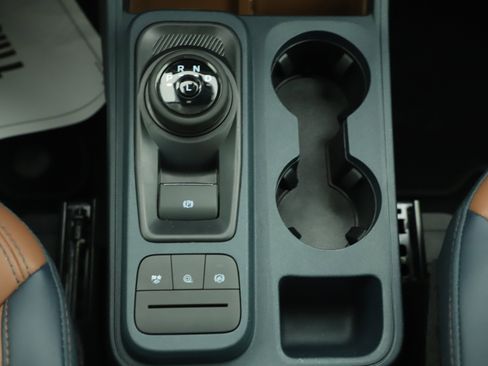 Certified 2024 Ford Maverick Lariat image 23