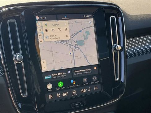 New 2026 Volvo XC40 B5 Ultra w/ Protection Package Premier image 22