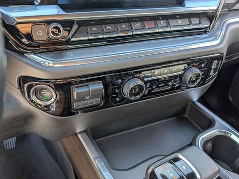 Used 2024 Chevrolet Silverado 1500 High Country image 20