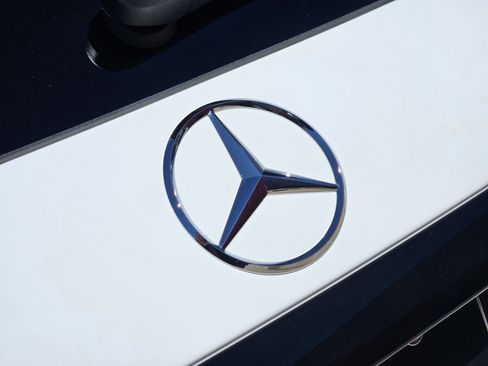 Certified 2026 Mercedes-Benz GLC 300 image 27