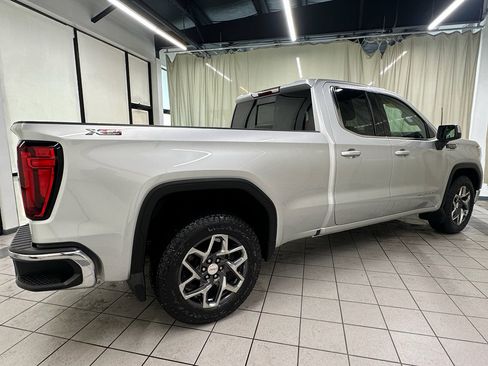 Used 2021 GMC Sierra 1500 SLE w/ X31 Off-Road Package image 6