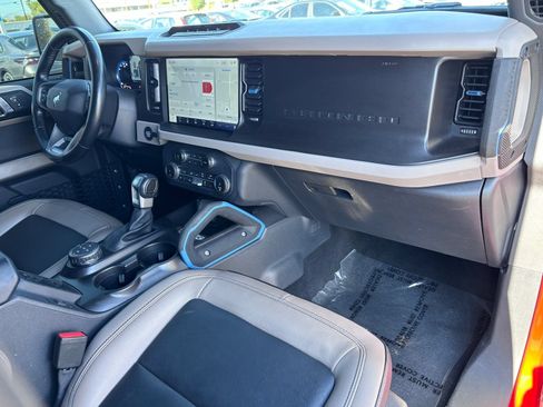 Used 2022 Ford Bronco Wildtrak AWD/4WD image 13