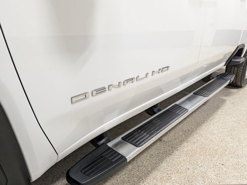 Used 2020 GMC Sierra 2500 Denali image 10