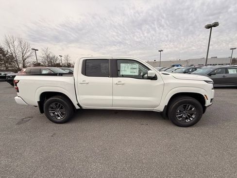 New 2026 Nissan Frontier SV w/ SV Convenience Package image 4