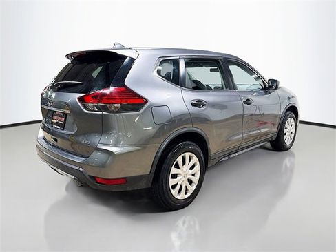 Used 2017 Nissan Rogue S image 7