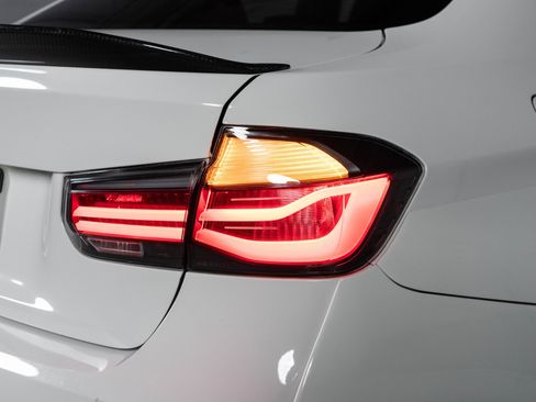 Used 2015 BMW M3 RWD image 15