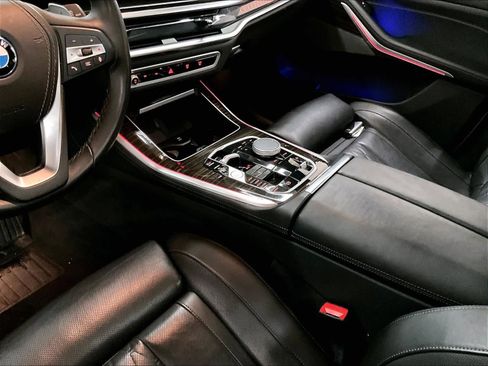 Used 2025 BMW X5 xDrive50e image 18