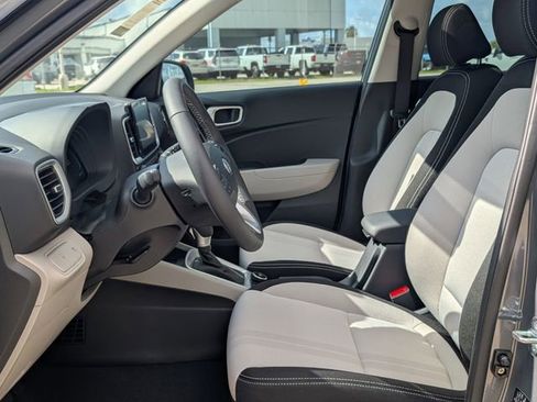 New 2026 Hyundai Venue SEL FWD image 12