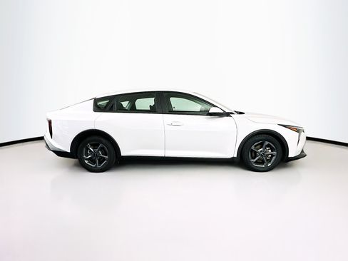 Used 2025 Kia K4 FWD image 10