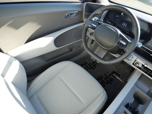 Certified 2024 Hyundai Ioniq 6 SEL image 9