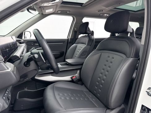Certified 2024 Kia EV9 Wind AWD/4WD image 21