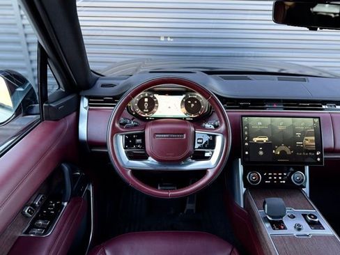 Used 2023 Land Rover Range Rover SE AWD/4WD image 17