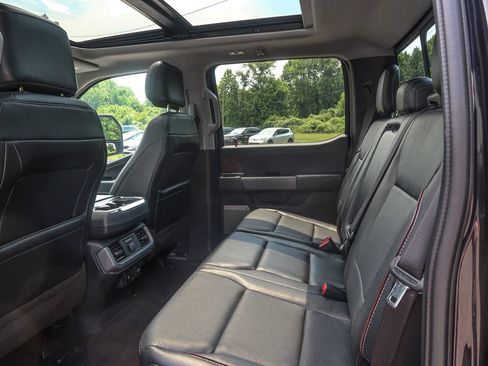Used 2021 Ford F150 Lariat w/ Equipment Group 502A High AWD/4WD image 28