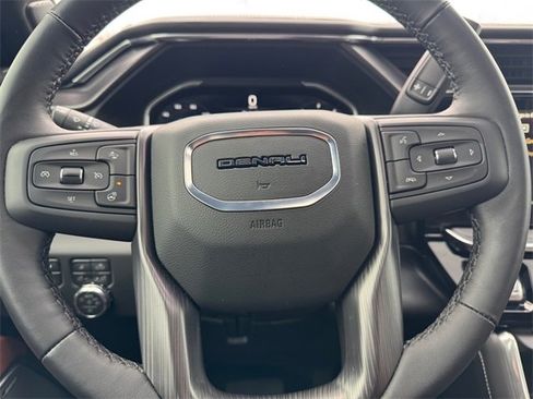 Used 2026 GMC Sierra 2500 Denali Ultimate image 18