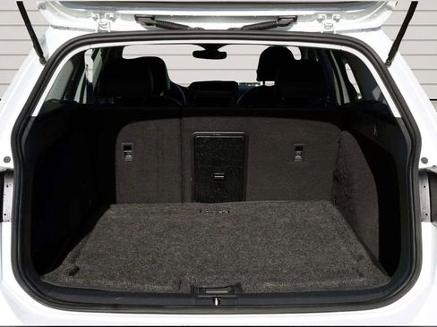 Used 2017 Volkswagen Golf Alltrack SEL image 10