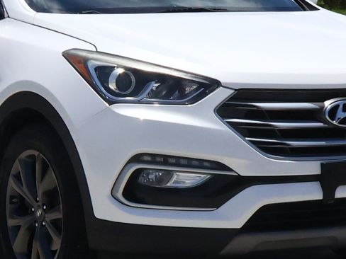 Used 2018 Hyundai Santa Fe Sport FWD image 7