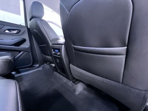 Used 2021 Chevrolet Traverse LT AWD/4WD image 41