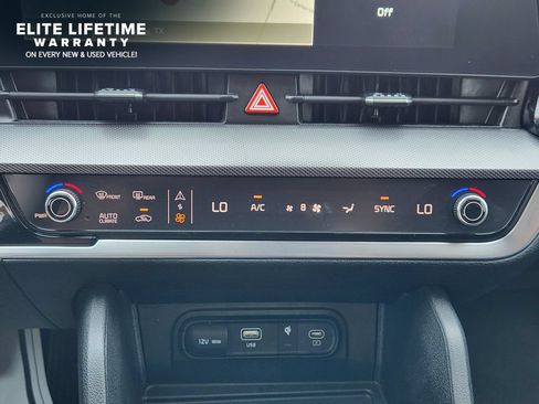 Used 2025 Kia Sportage SX FWD image 18