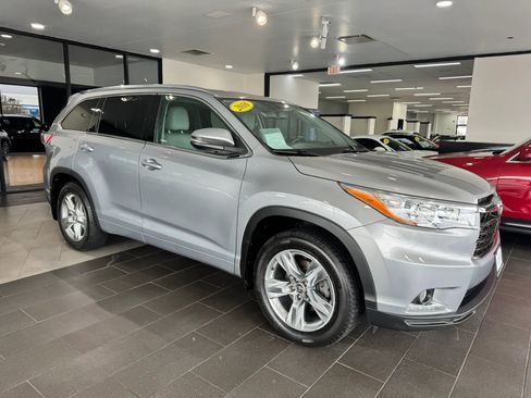 Used 2016 Toyota Highlander Limited image 6