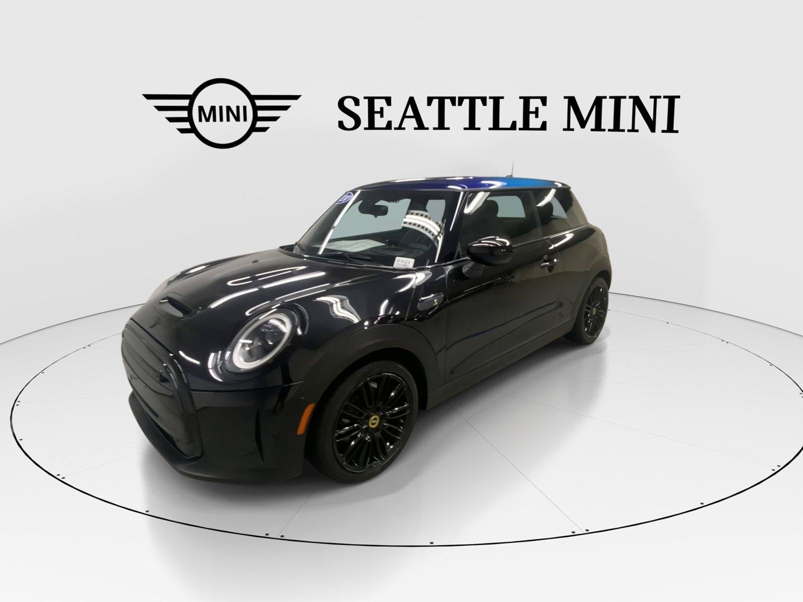 Used 2024 MINI Cooper SE FWD image 5