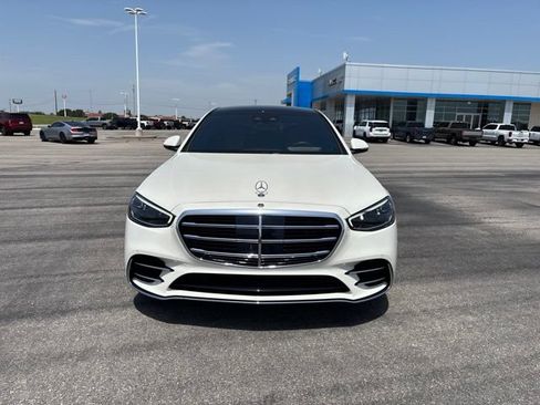 Used 2023 Mercedes-Benz S 580 4MATIC Sedan image 2