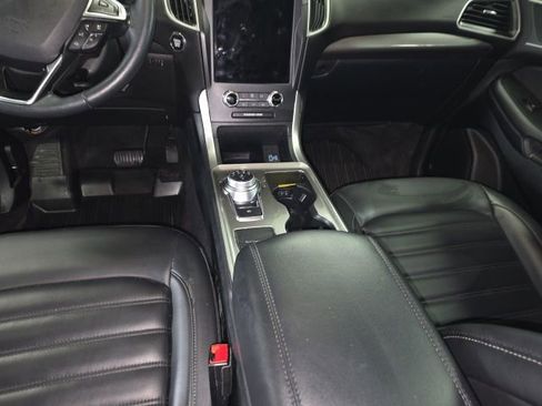 Used 2024 Ford Edge SEL w/ Convenience Package image 18