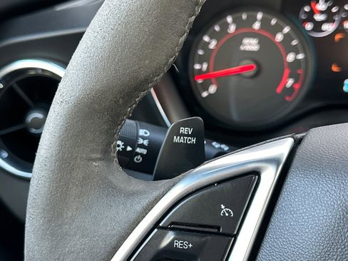 Used 2018 Chevrolet Camaro SS image 36